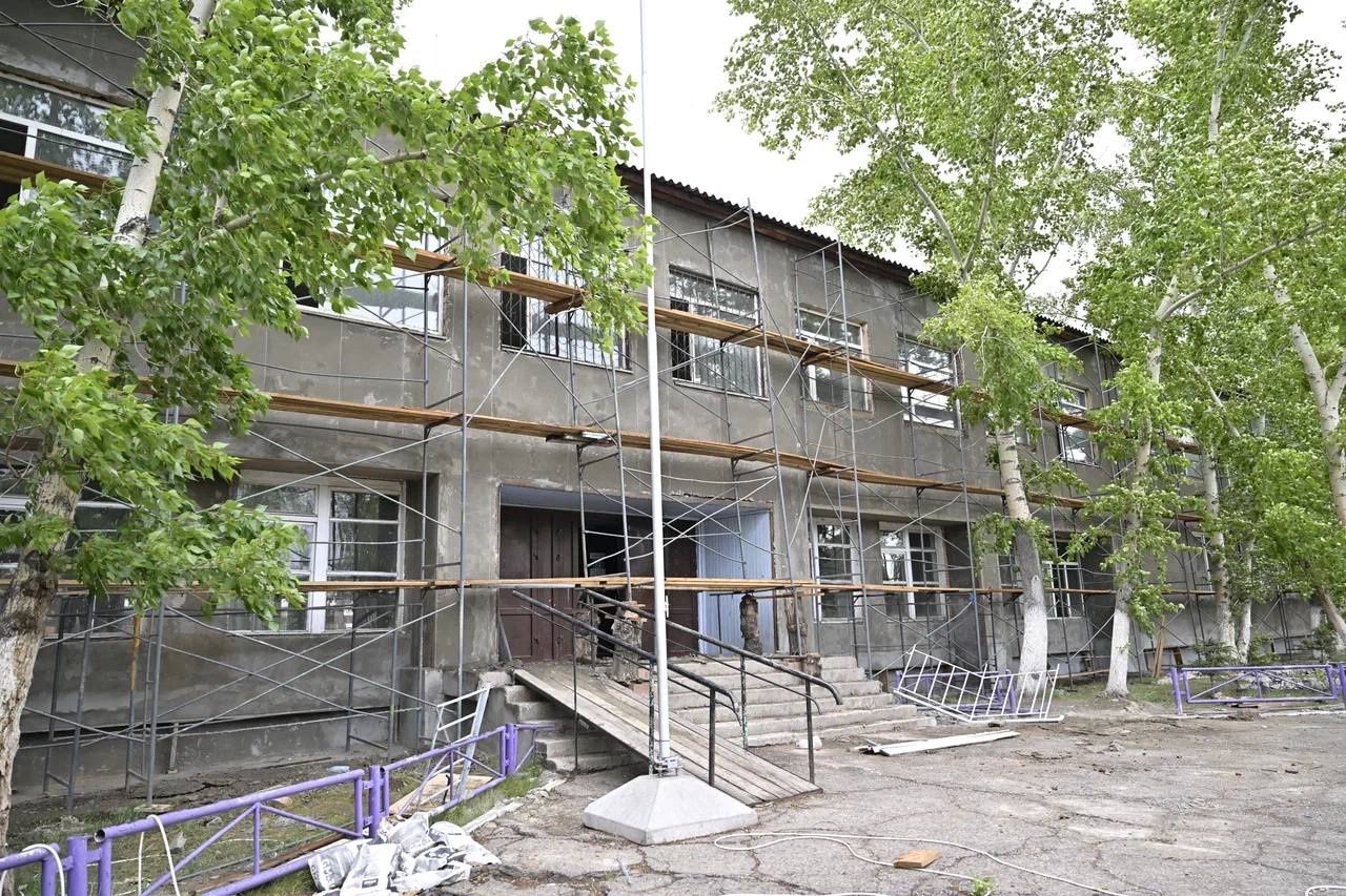 В шести сельских школах Тувы ведется капремонт в рамках нацпроекта В шести сельских школах Тувы ведется капремонт в рамках нацпроекта