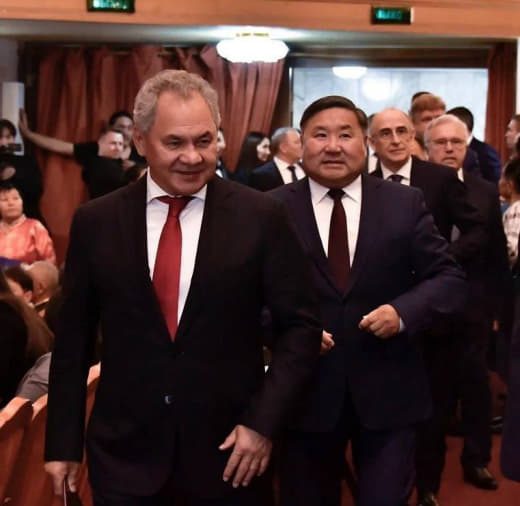 Владислав Ховалыг Владислав Ховалыг