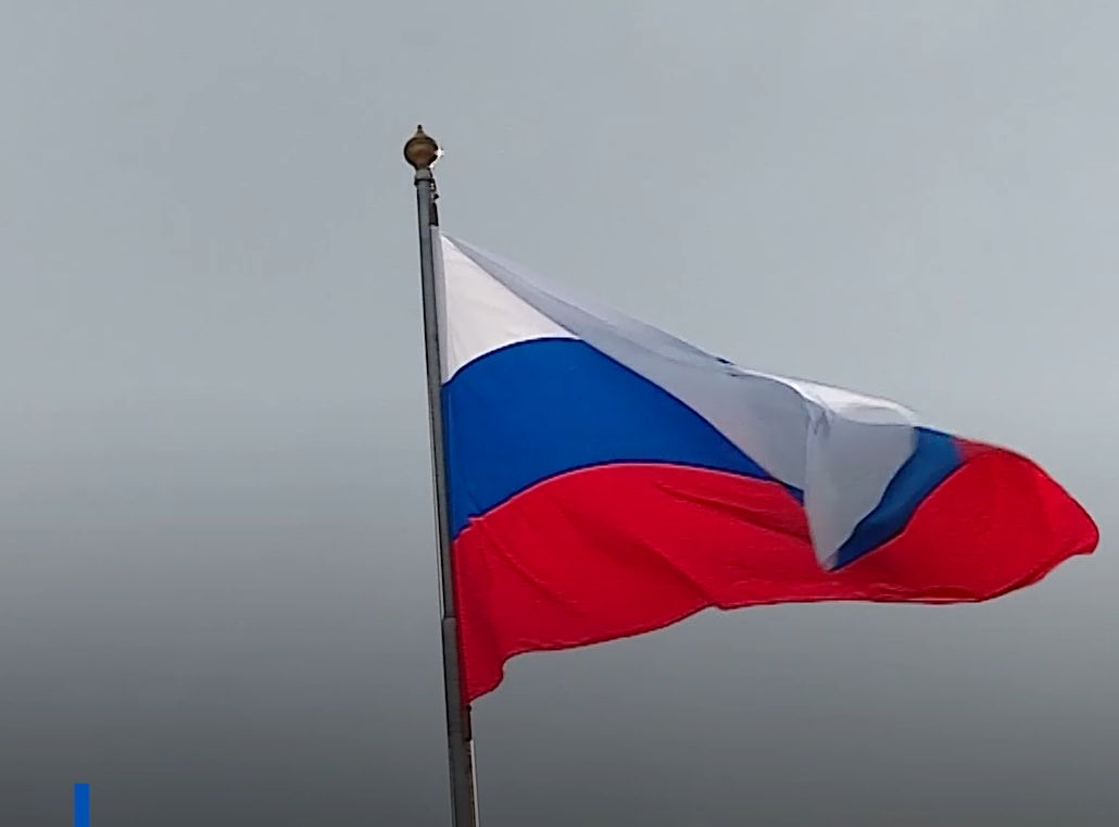 Глава Тувы поздравил жителей республики с Днем Государственного флага Российской Федерации