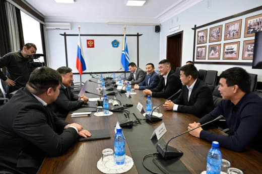 Владислав Ховалыг Владислав Ховалыг
