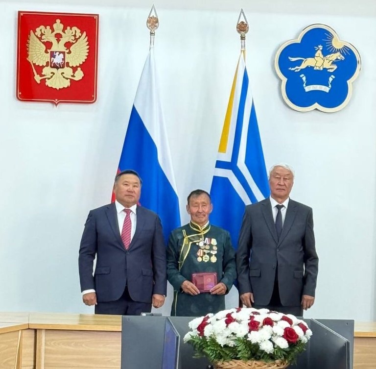 Наадым-биле! Наадым-биле!