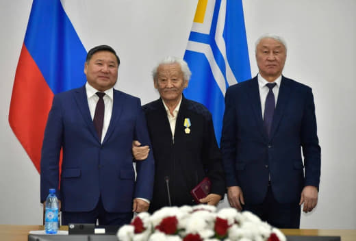 Владислав Ховалыг