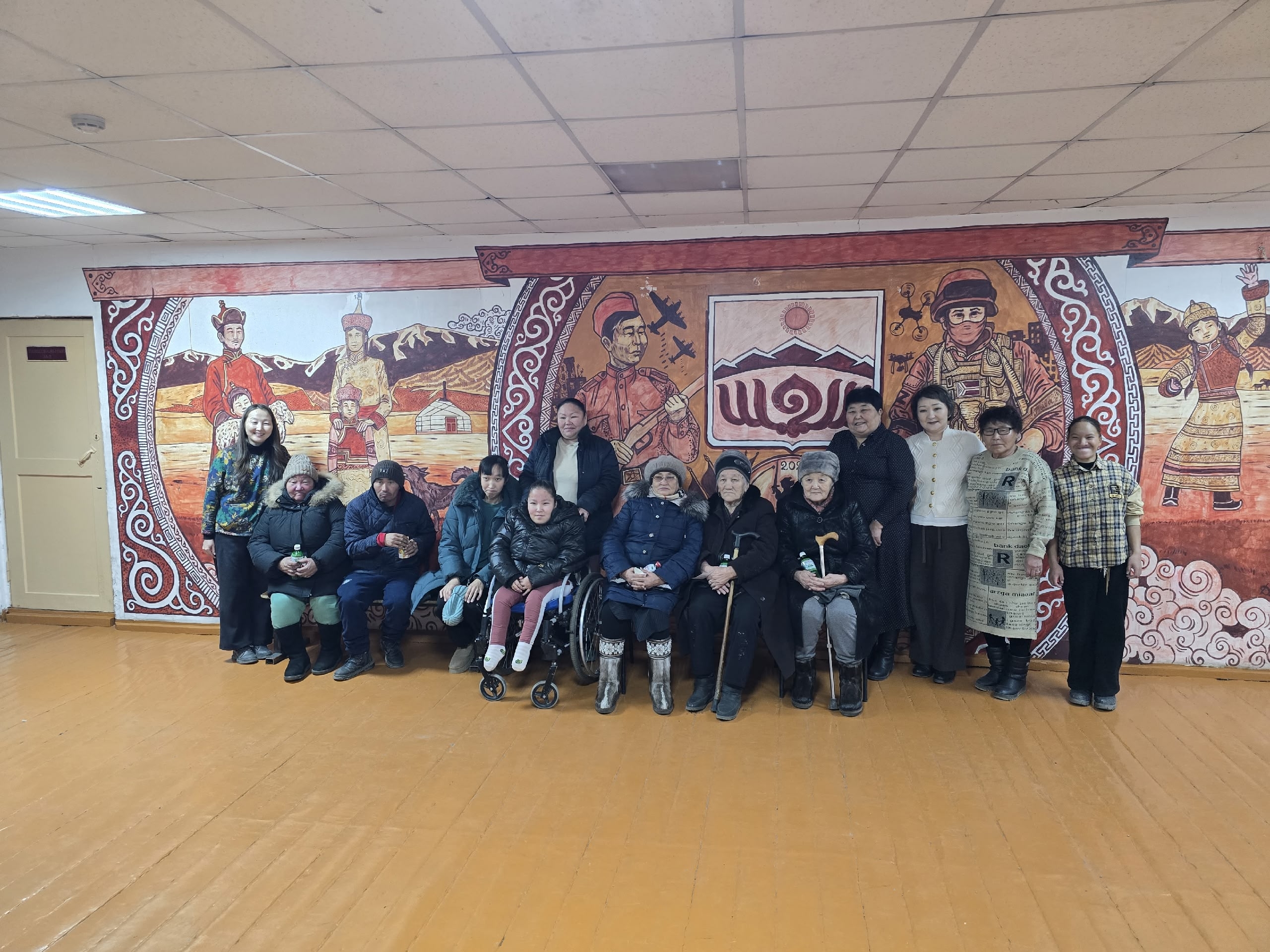 1.Ко Дню матери и Дня инвалидов в Доме культуры им. Г.Тумат с.Хандагайты прошел концерт живой музыки группы «Чай-ыр»