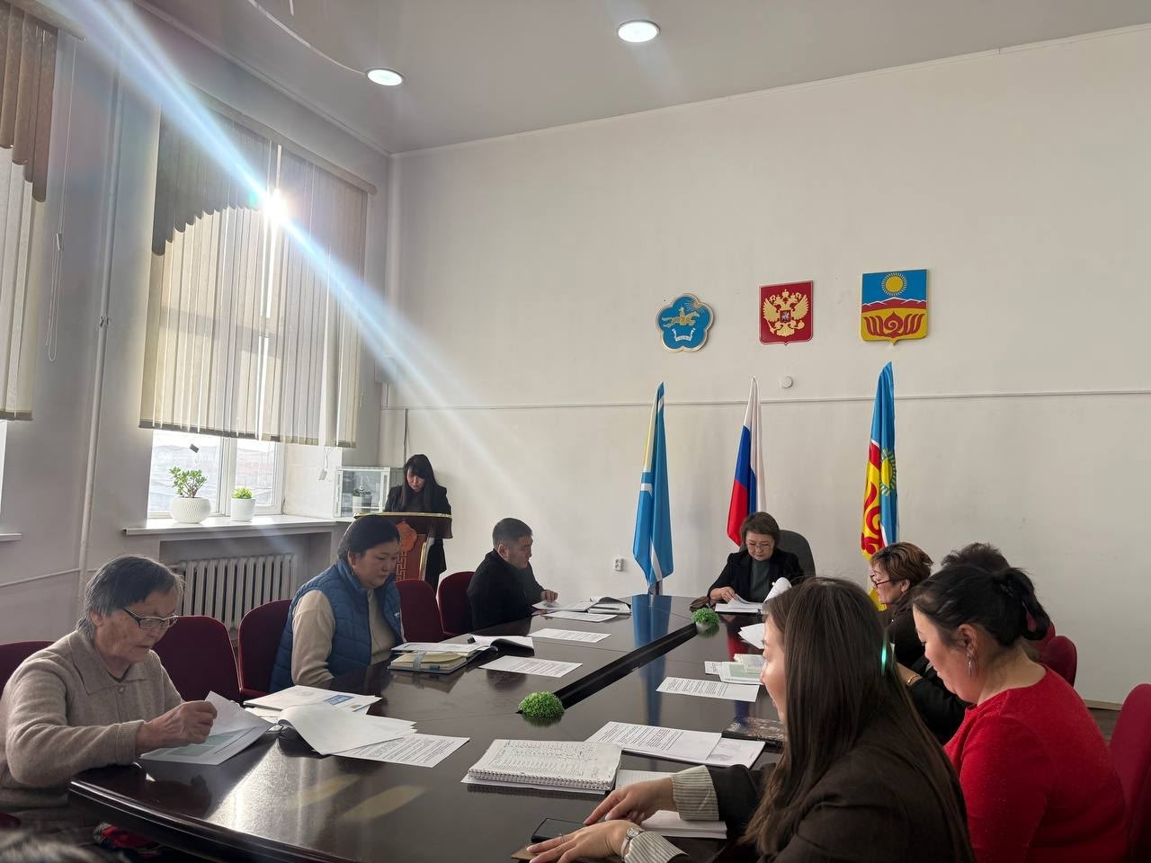 В Овюрском кожууне прошлипубличные слушания по проекту бюджета муниципального района "Овюрский кожуун Республики Тыва" на 2026 г и на плановый период 2027-2028 гг.